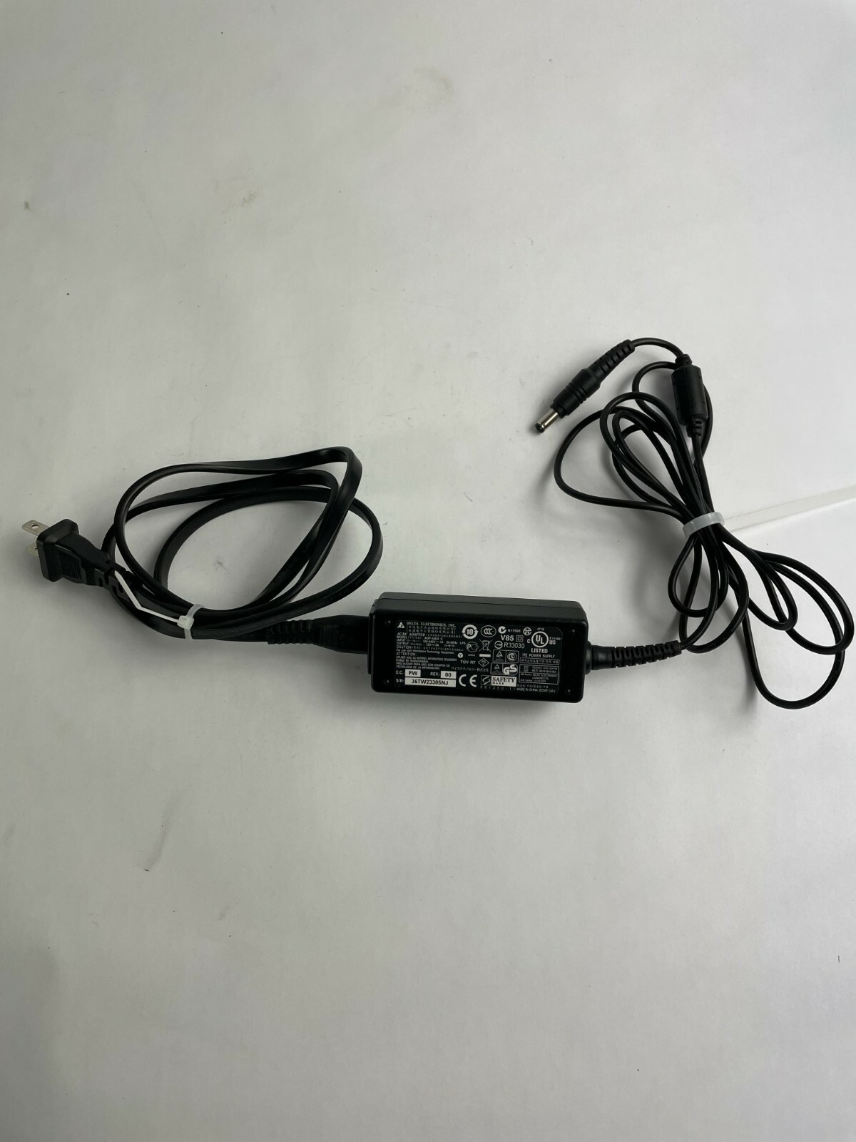 Genuine Delta AC/DC Adapter ADP-36EH C Output 12 V 3 A Power Supply Adapter A85