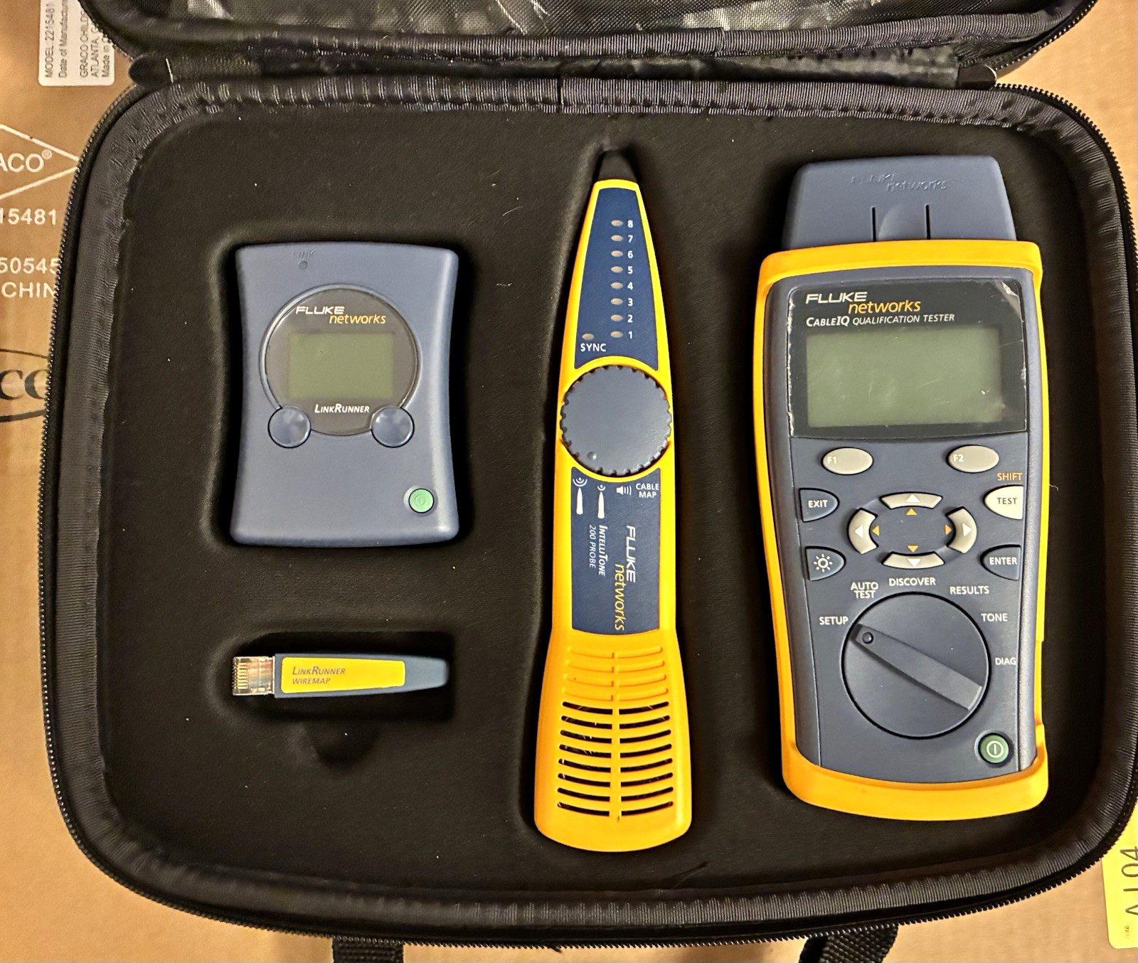 Fluke Networks CIQ-100 CableIQ Qualification Tester w/ IntelliTone Pro 200 Probe