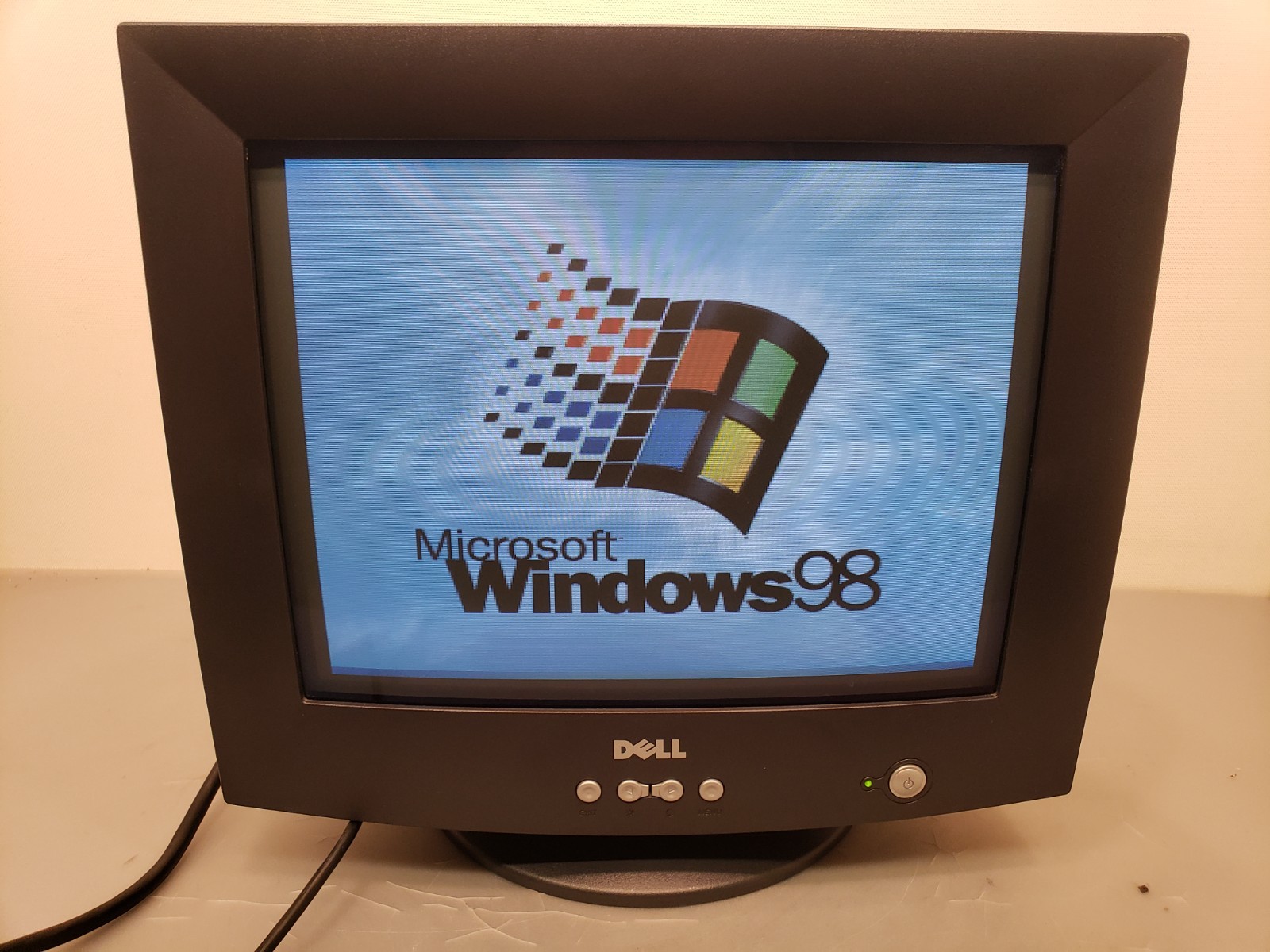 Vintage Dell E773c 17" CRT VGA Retro Gaming/Computer Monitor Display *Nice cond.
