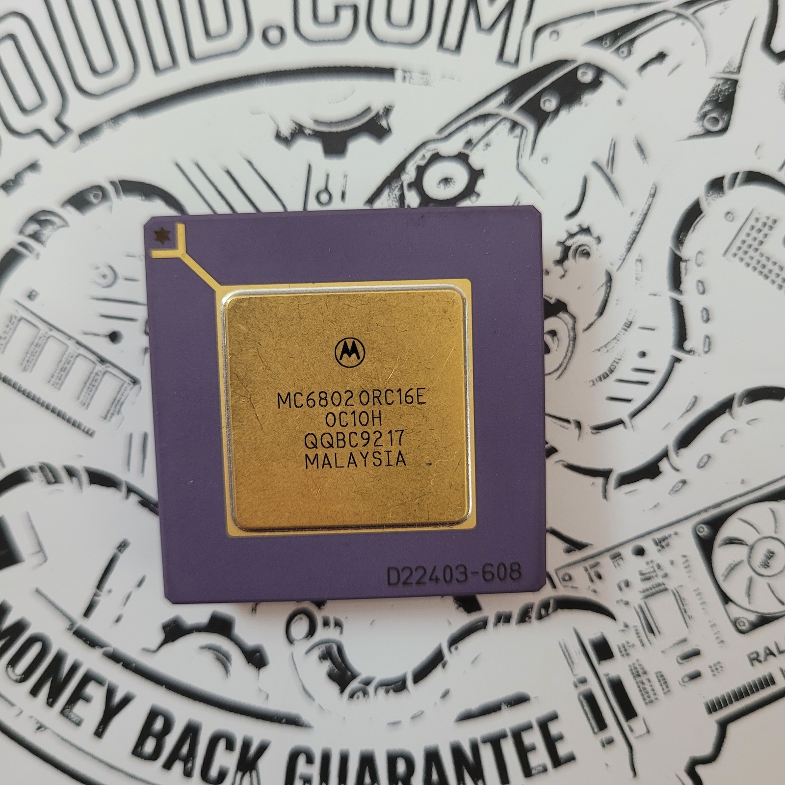 Motorola MC68020RC16E Microprocessor CPU 16MHz Gold Top 0C10H Ceramic PGA