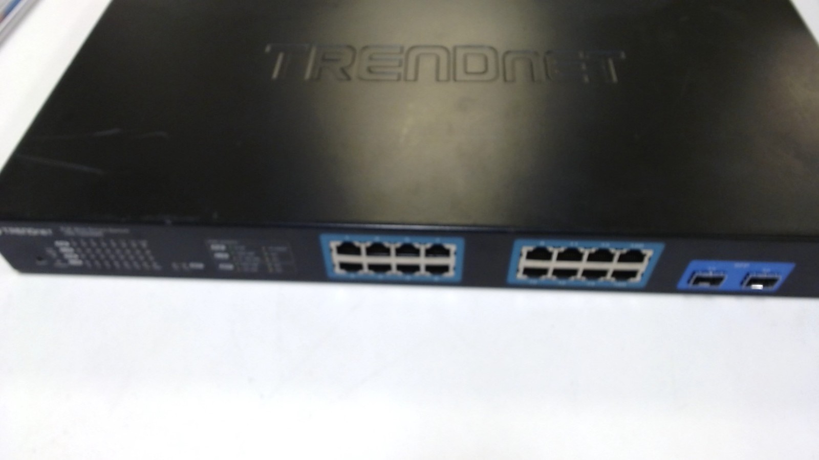 Open Box Trendnet TPE1620-WS SWITCH PoE