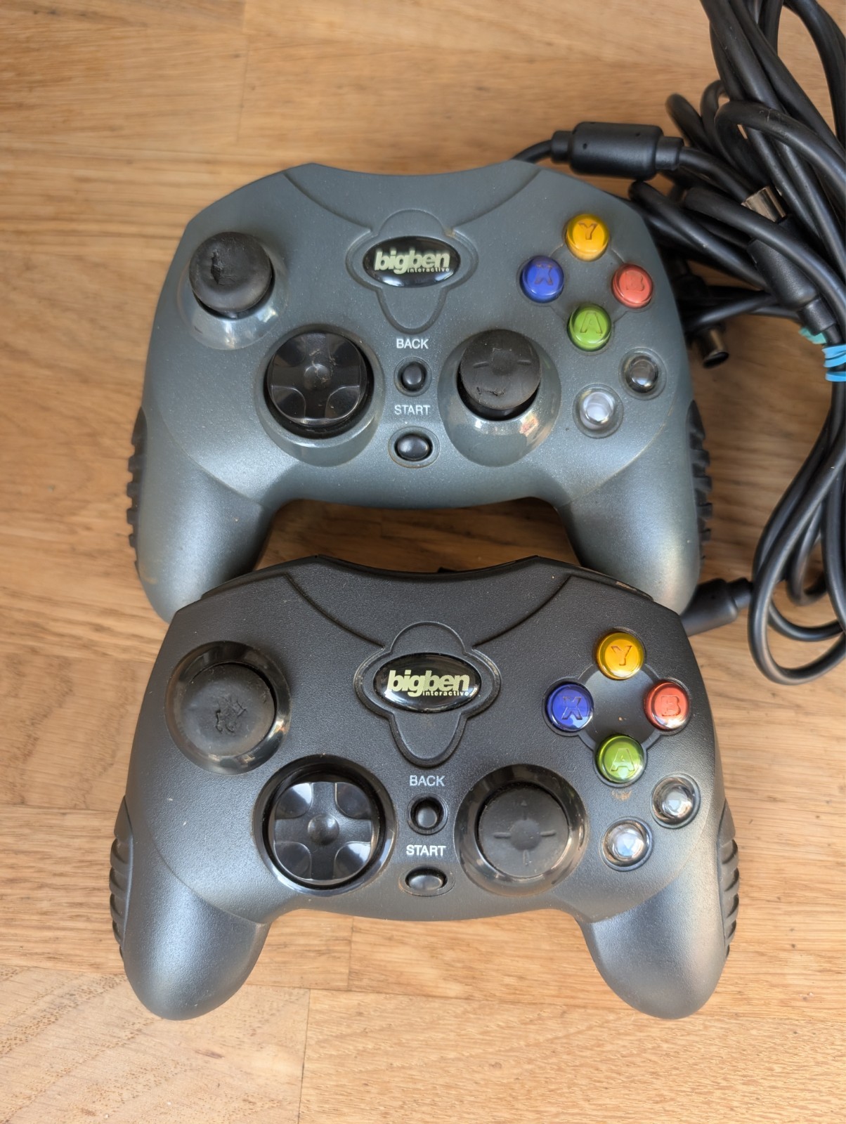 2x Microsoft Xbox Classic Controller Joypad by Bigben