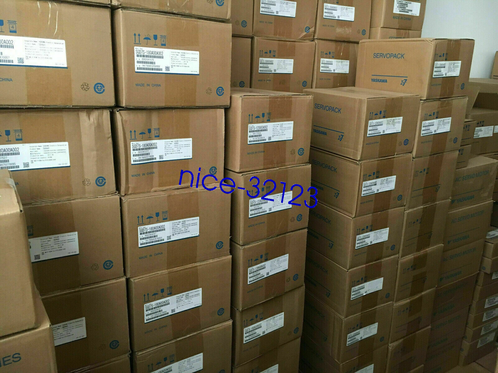 YASKAWA SGMS-20A6AB SGMS20A6AB Servo Motors New Expedited Shipping 1PC