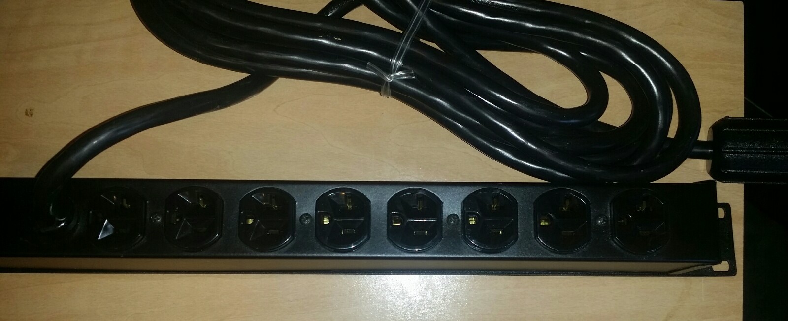 Blackbox SP473AR2 SP473A-R2 Power Strip 8 Outlet 20 Amp Perma-Power Surge