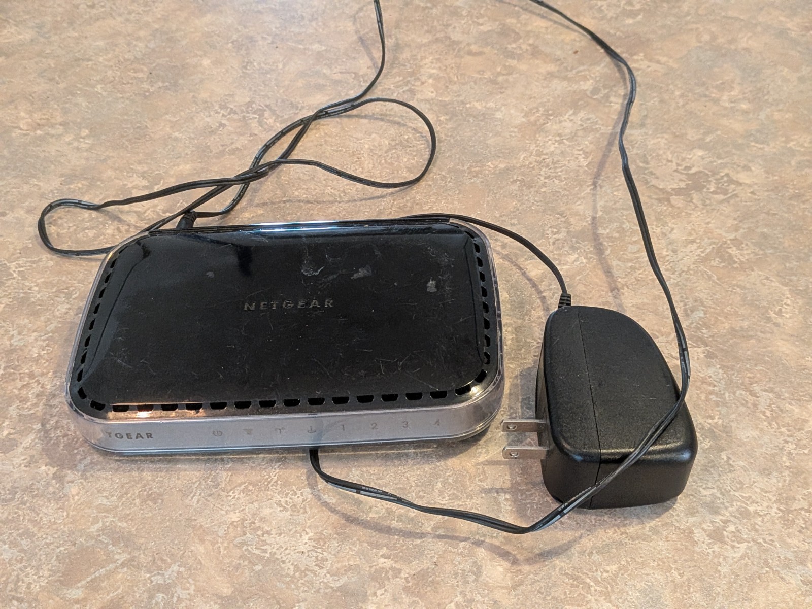 Netgear N150 150 Mbps 4-Port 10/100 Wireless N Router (WNR1000)