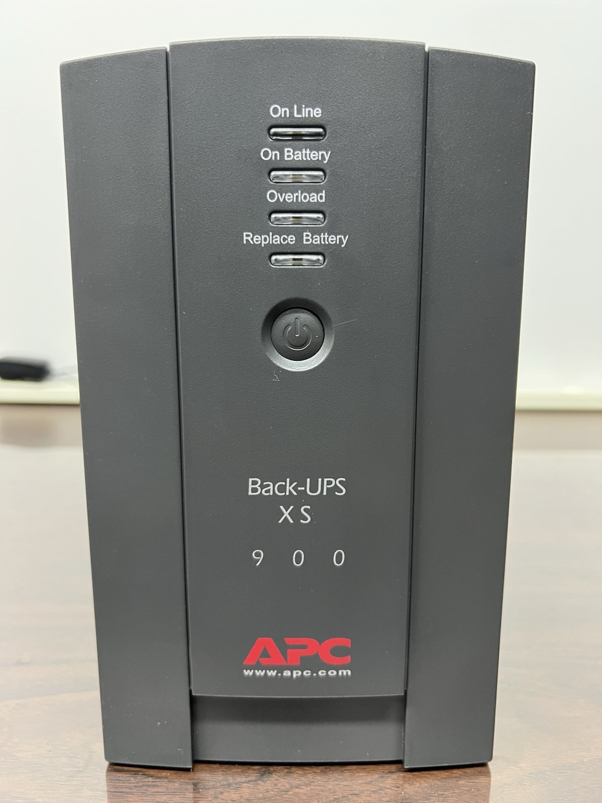 APC XS 900 Back UPS BX900R Battery Backup