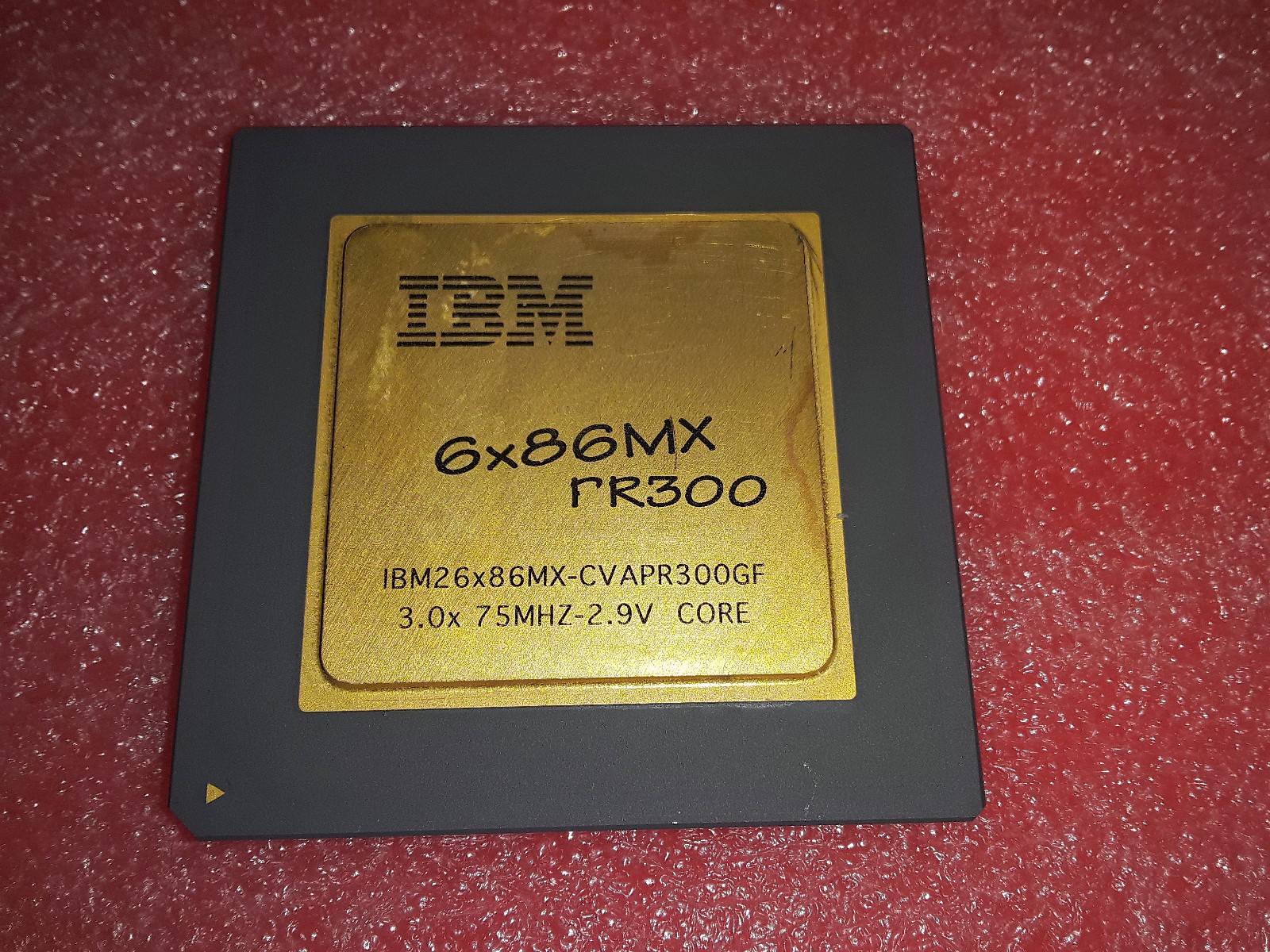 Vintage IBM Cyrix Socket 7 6x86MX PR300 CPU Processor 225MHz 2.9V GOLD TOP