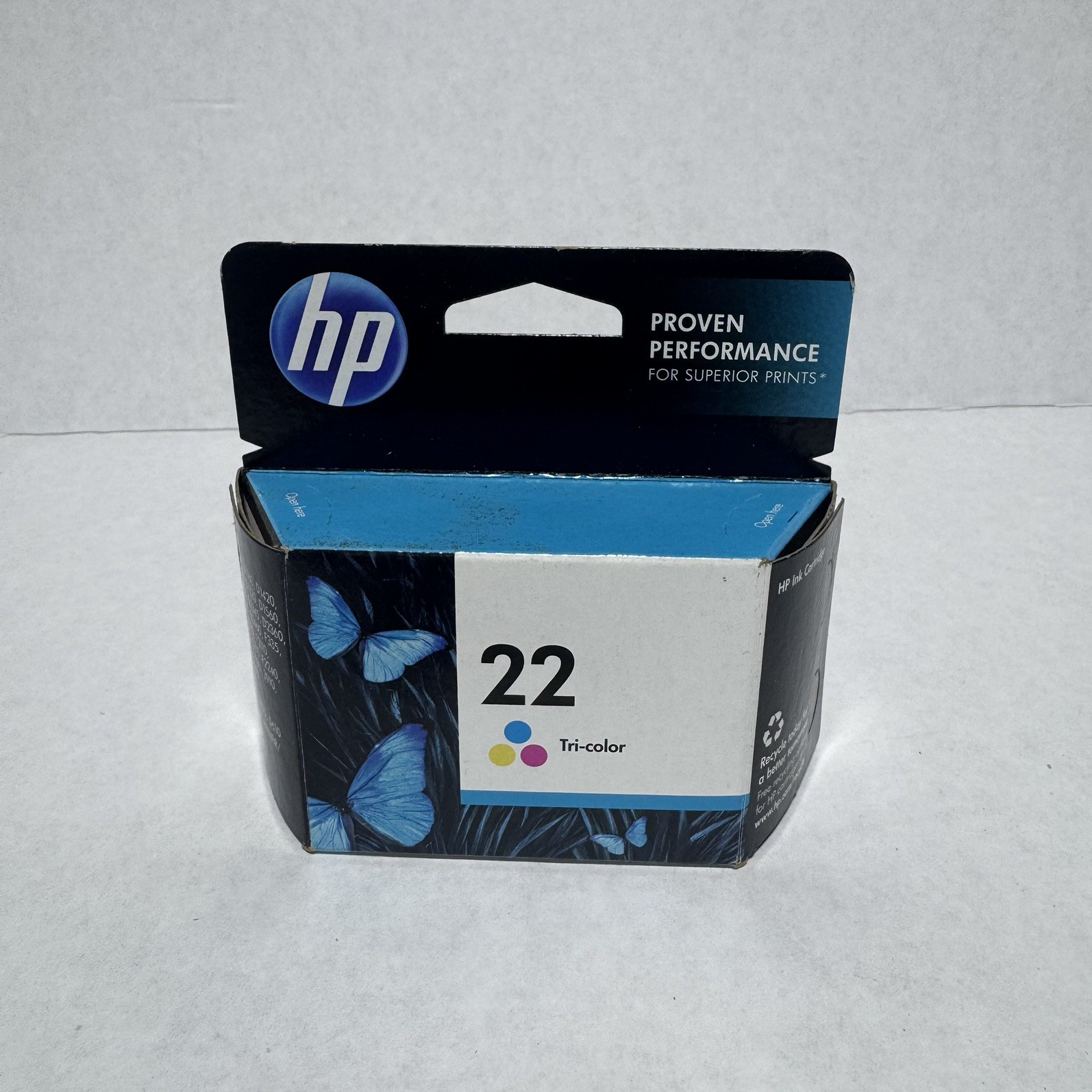 Genuine HP 22 Tri-Color Ink Cartridges C9352AN Date:  2013-2014