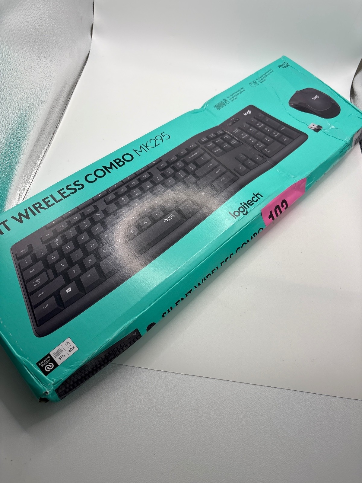 Logitech MK295 Silent Wireless Combo Keyboard and Mouse