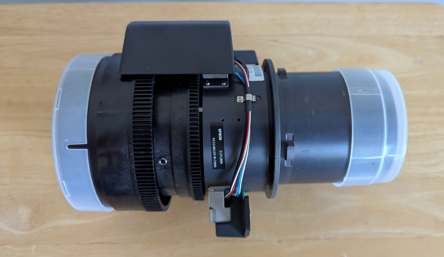 Epson ELPLM09 Middle-Throw Zoom Projector Lens - New Open Box - Ships FREE
