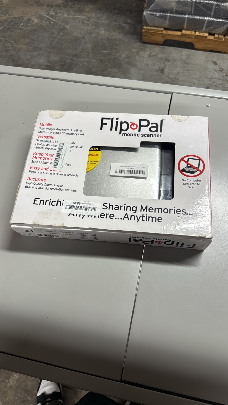 Flip Pal Mobile Scanner with zippered padded sleeve