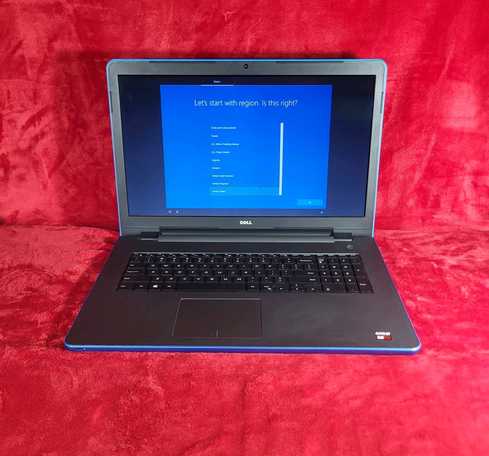 Dell Inspiron 5755 Laptop AMD A8-7410 Radeon R5 8GB RAM 320 GB HDD Win 10 Home