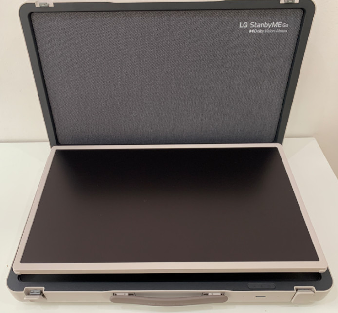 LG StanbyME GO 27" Portable Wireless Touch Screen FHD Display 27LX5QKNA 220V