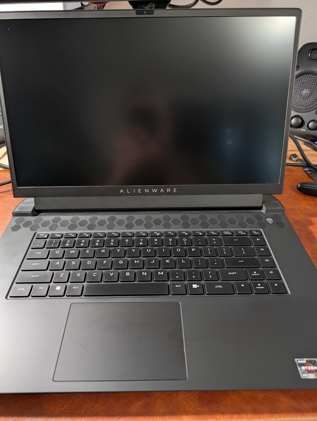 Alienware M17 R5 AMD Parts Screen Keyboard Battery Ports Etc No Power 