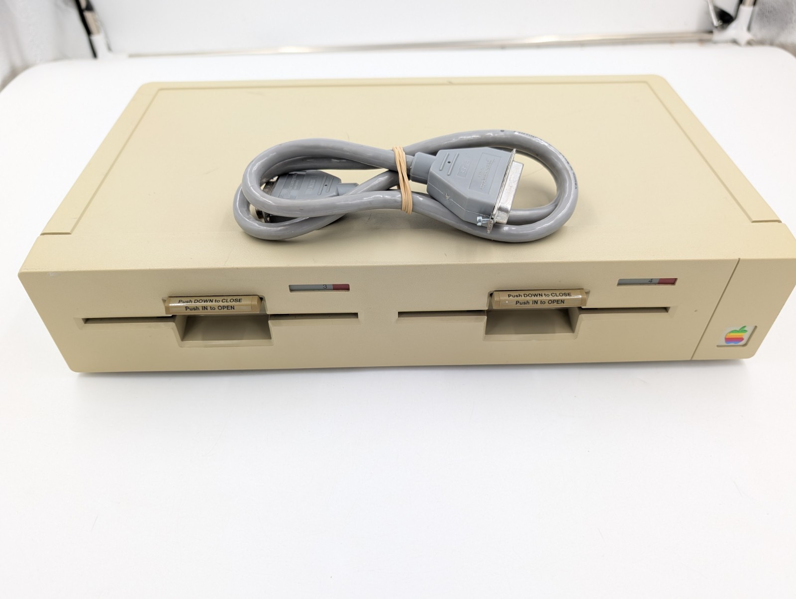 Untested Apple Duo Disk A9M0108 Dual 5-1/4" Floppy Disk Drive W/ Cord (260199)
