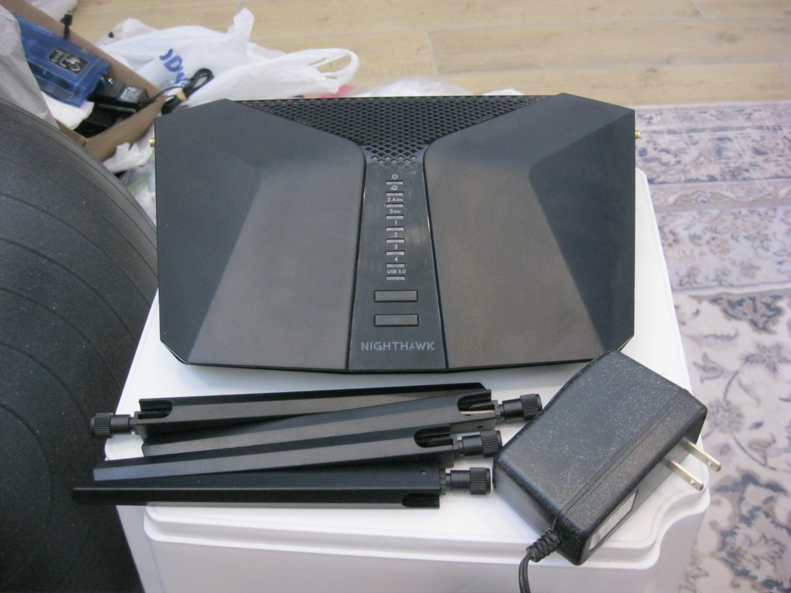 Netgear Nighthawk RAX41 AX5 5-Stream Dual Band WiFi 6 Router AX3600 - 