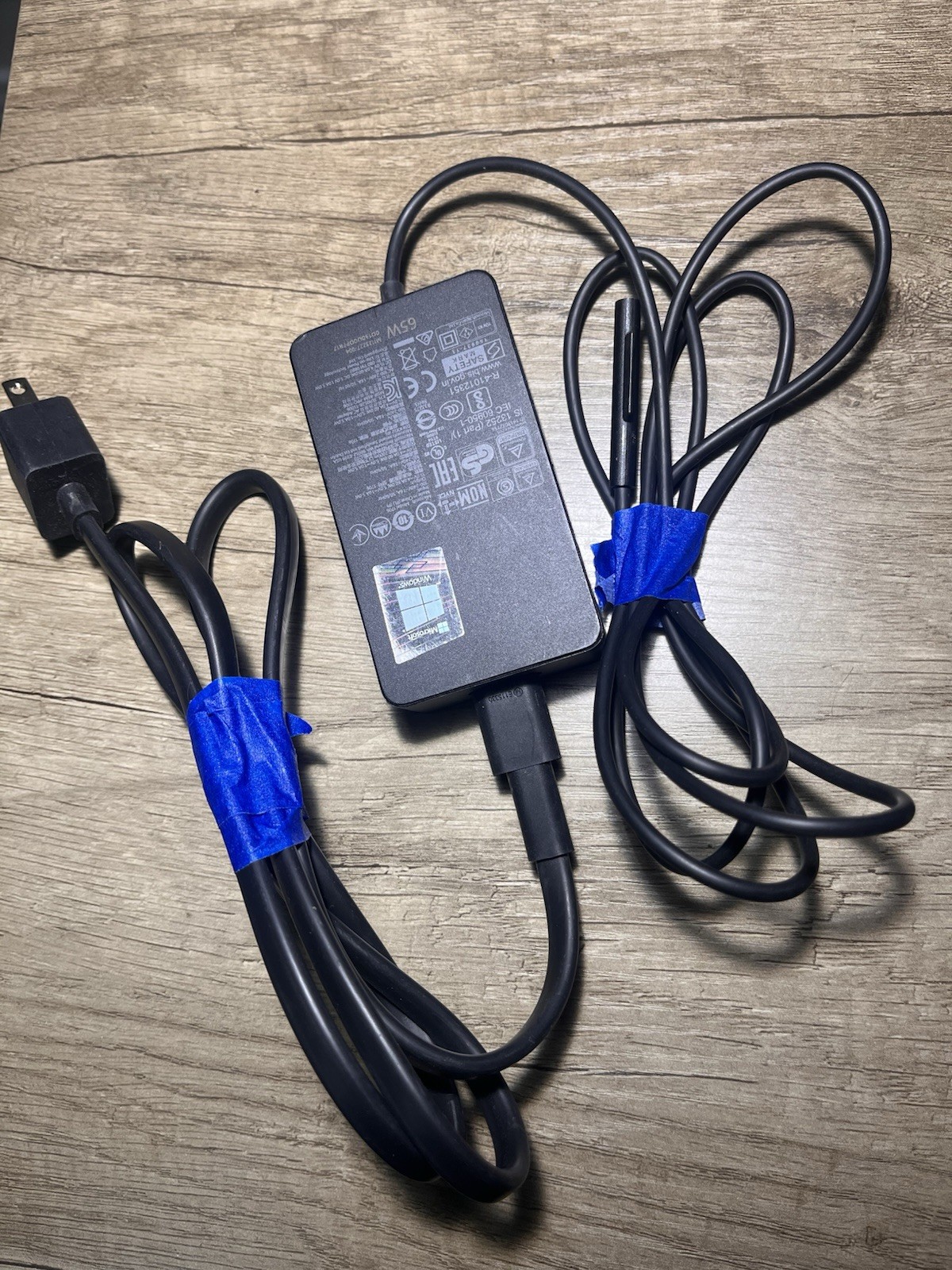 Replacement 65W AC Adapter 15V (Model A1706) For Microsoft Surface