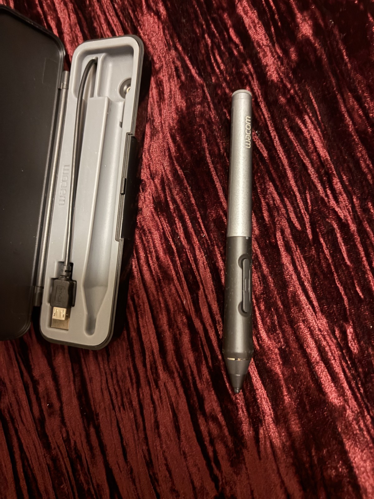 Wacom Intuos Creative Stylus 2 CS-600 iPad Pen w/ Case & USB Cable - Tested