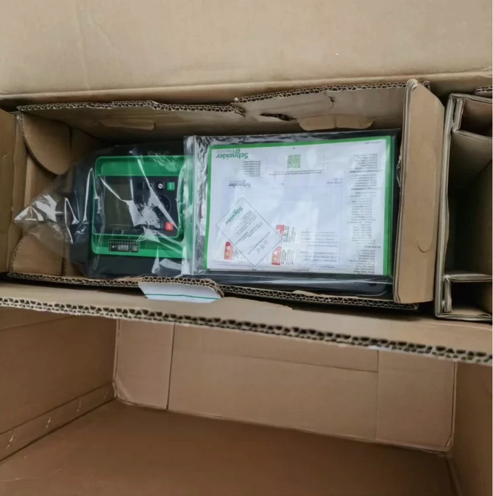 1 pc NEW Frequency converter ATV930D30N4 Fast Delivery UPS or DHL *tlp