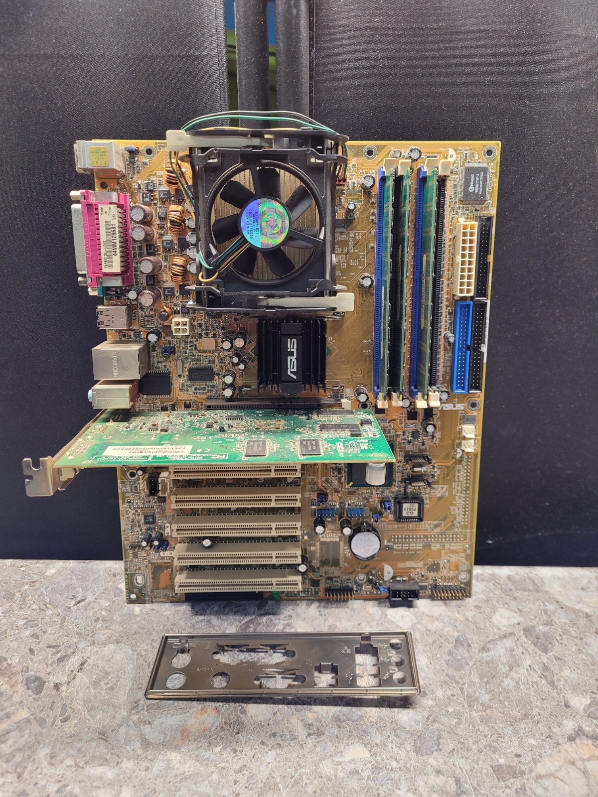 *COMBO Asus P4P800-SE Socket 478 Motherboard Intel Pentium 4 2.8ghz, 1.5GB, GPU