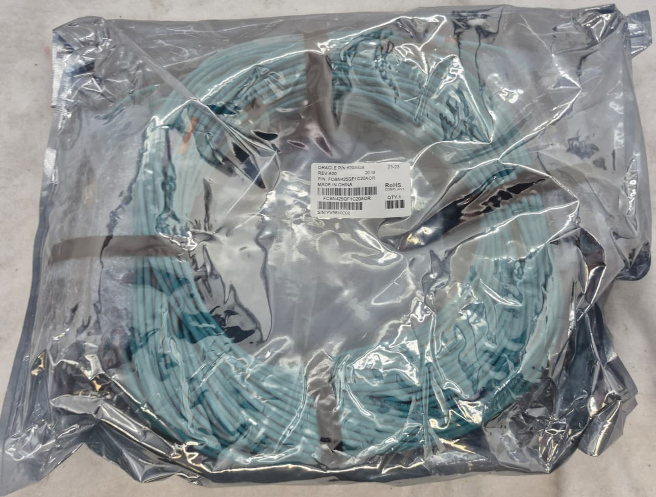 New Oracle/Finisar FCBN425QF1C20AOR 100G Quadwire AOC 20M