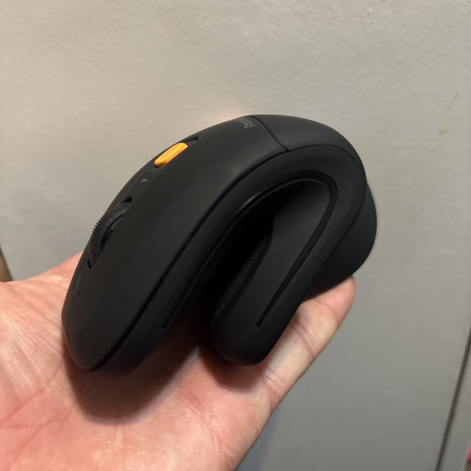 ProtoArc EM11 NL Ergonomic Vertical Mouse Wireless Mouse Only (no dongle/cord)