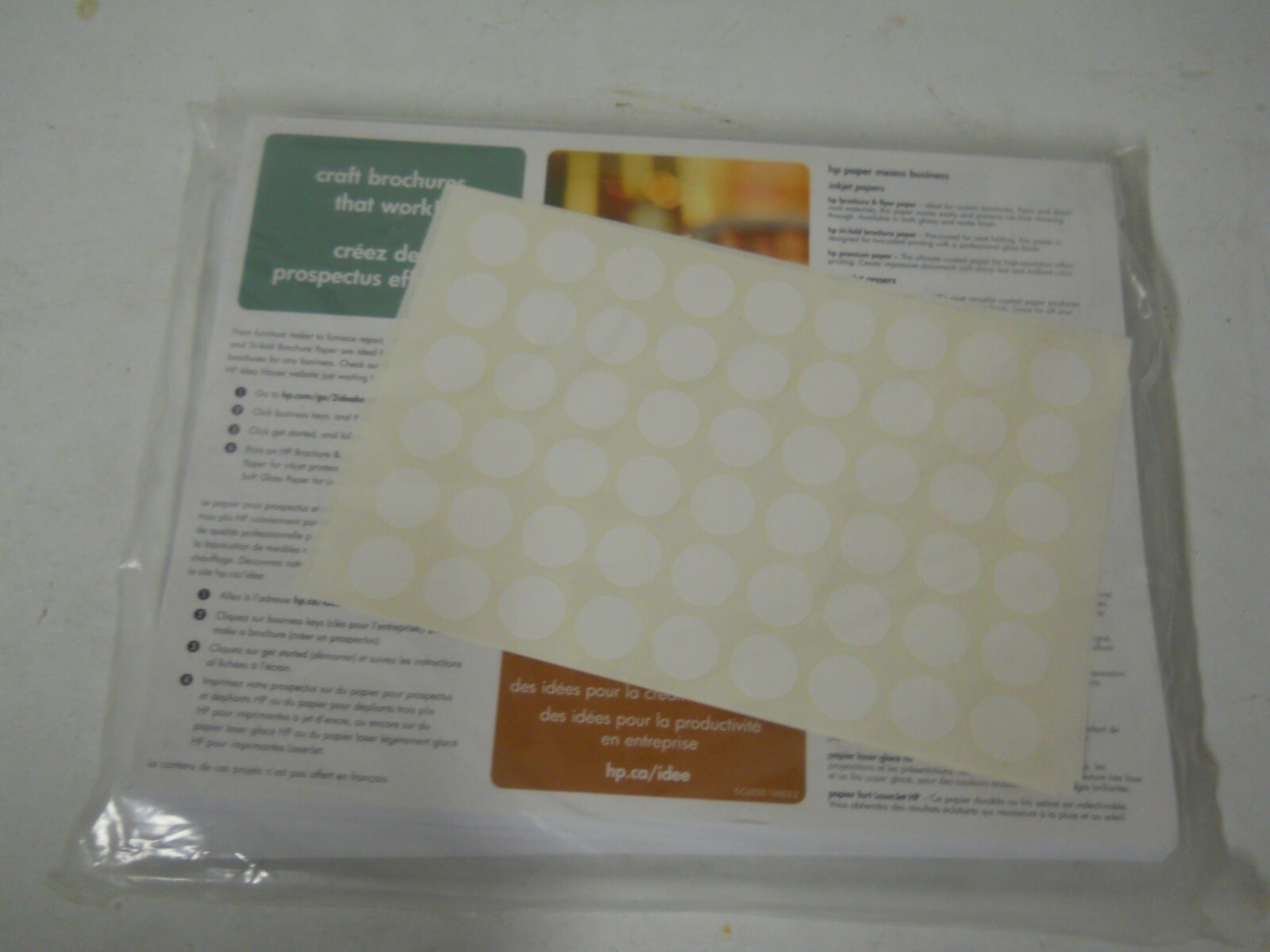 HP Tri-Fold Brochure Paper Glossy 100 Sheets and Sticker Tabs 8.5 x 11
