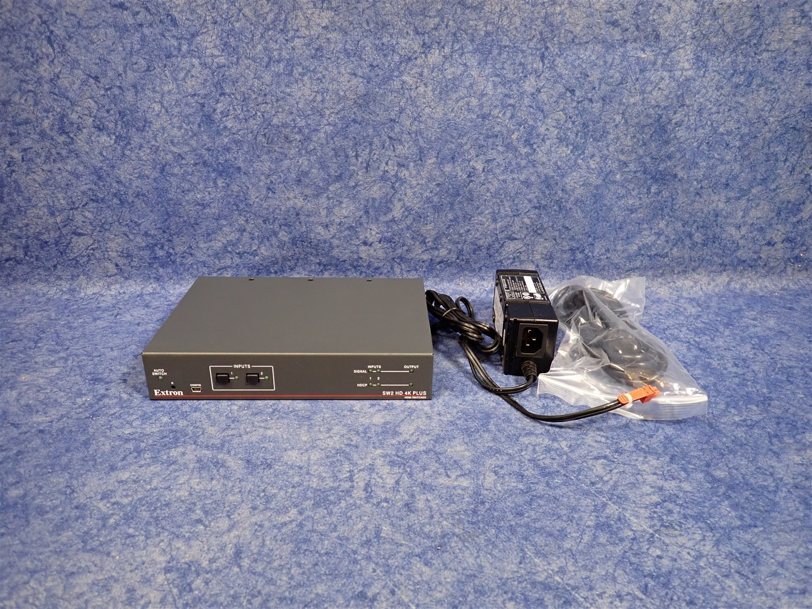 Extron 60-1603-01 SW2 HD 4K PLUS Two Input 4K/60 HDMI Switcher (S15)