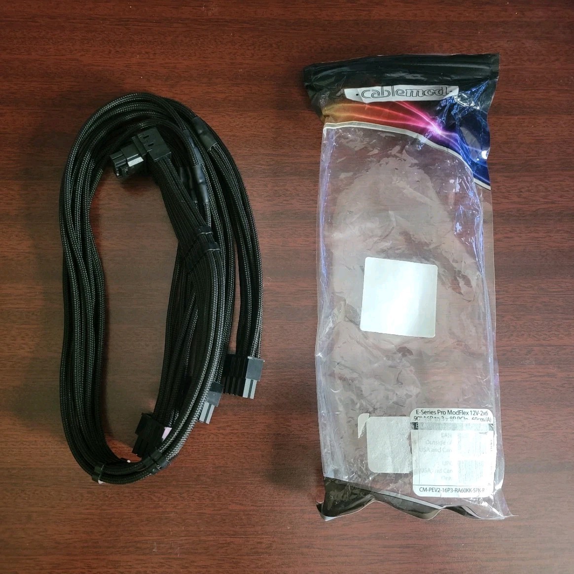 CableMod E-Series Pro ModFlex 12VHPWR 90 Degree to 3x 8-Pin PCIe Cable