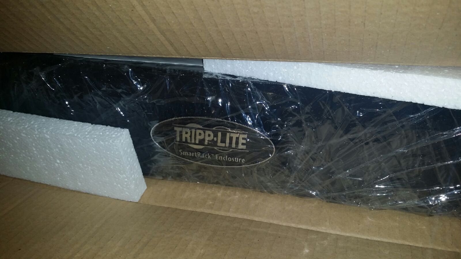 2LL8251 - Tripp Lite SRCABLEDUCT2UHD Cable Pass-through