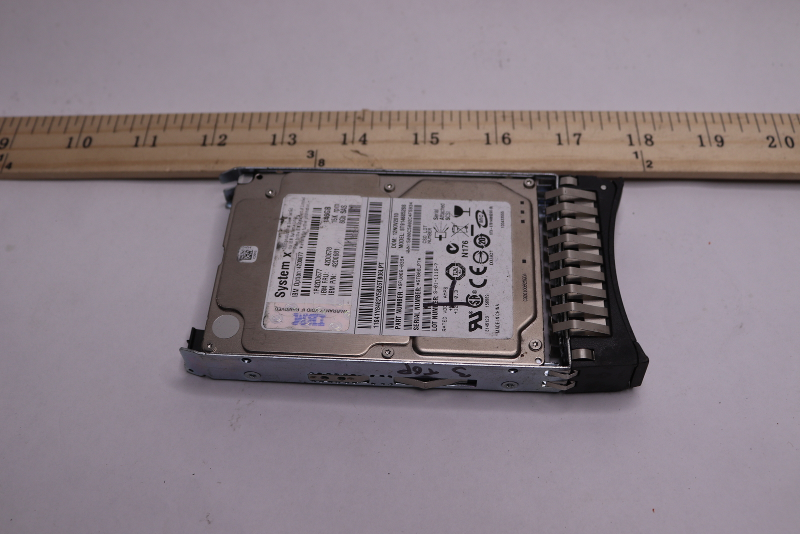 IBM Hard Drive 146 GB 6 Gb/s 15000 RPM 2.5" 42D0681