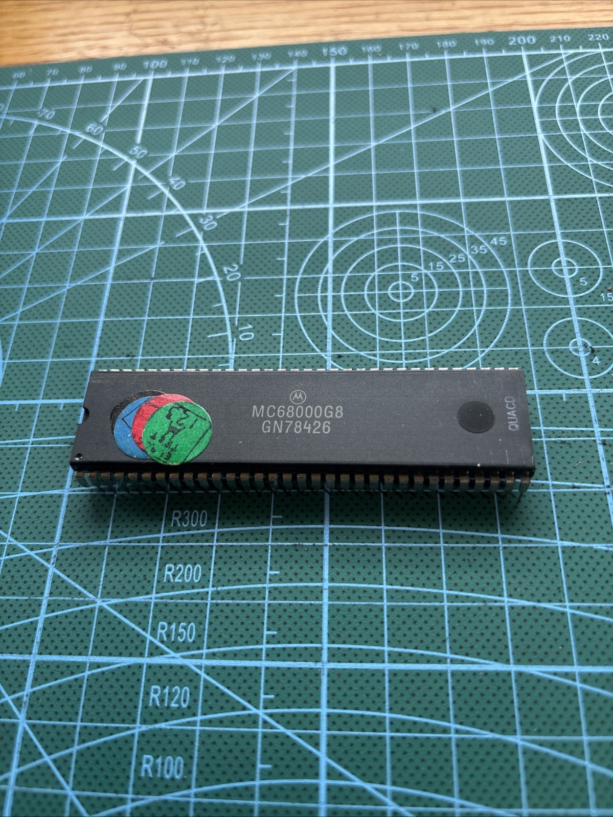 Motorola MC68000G8 Microprocessor Chip