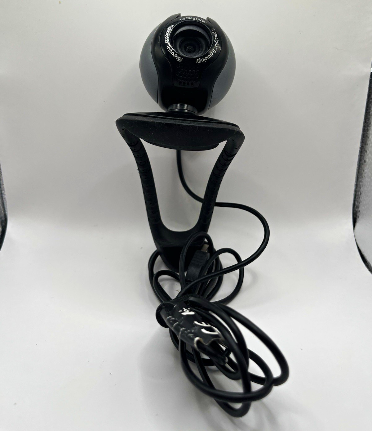 Logitech 1.3MP USB Webcam RightLight RightSound Technology Black PC Camera