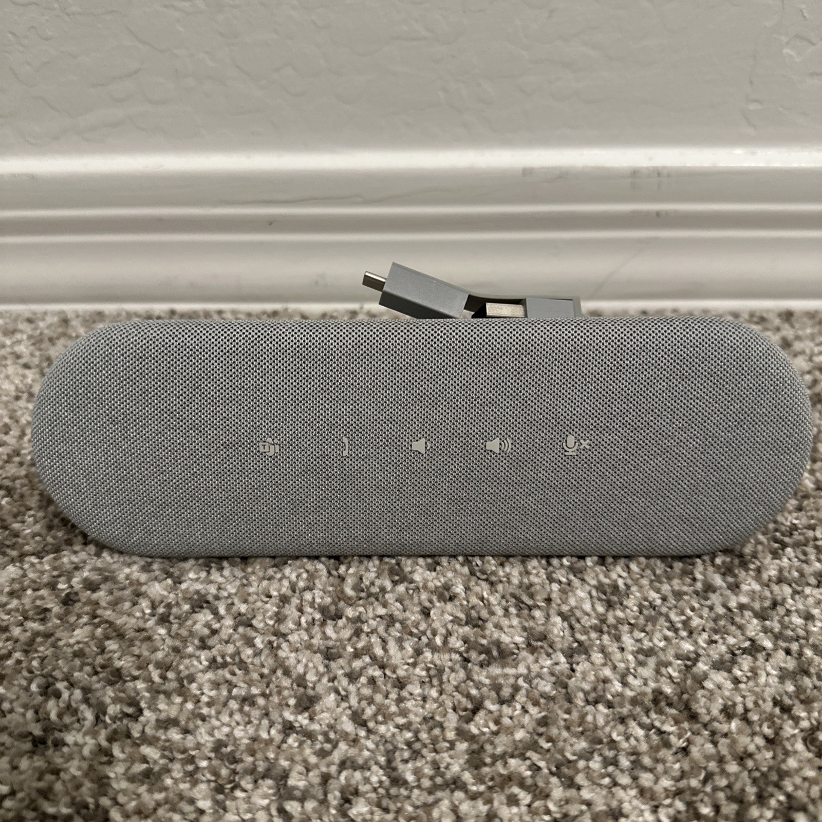 Dell SP3022 USB Computer Speaker with AI Noise Echo Cancellation Gently Used