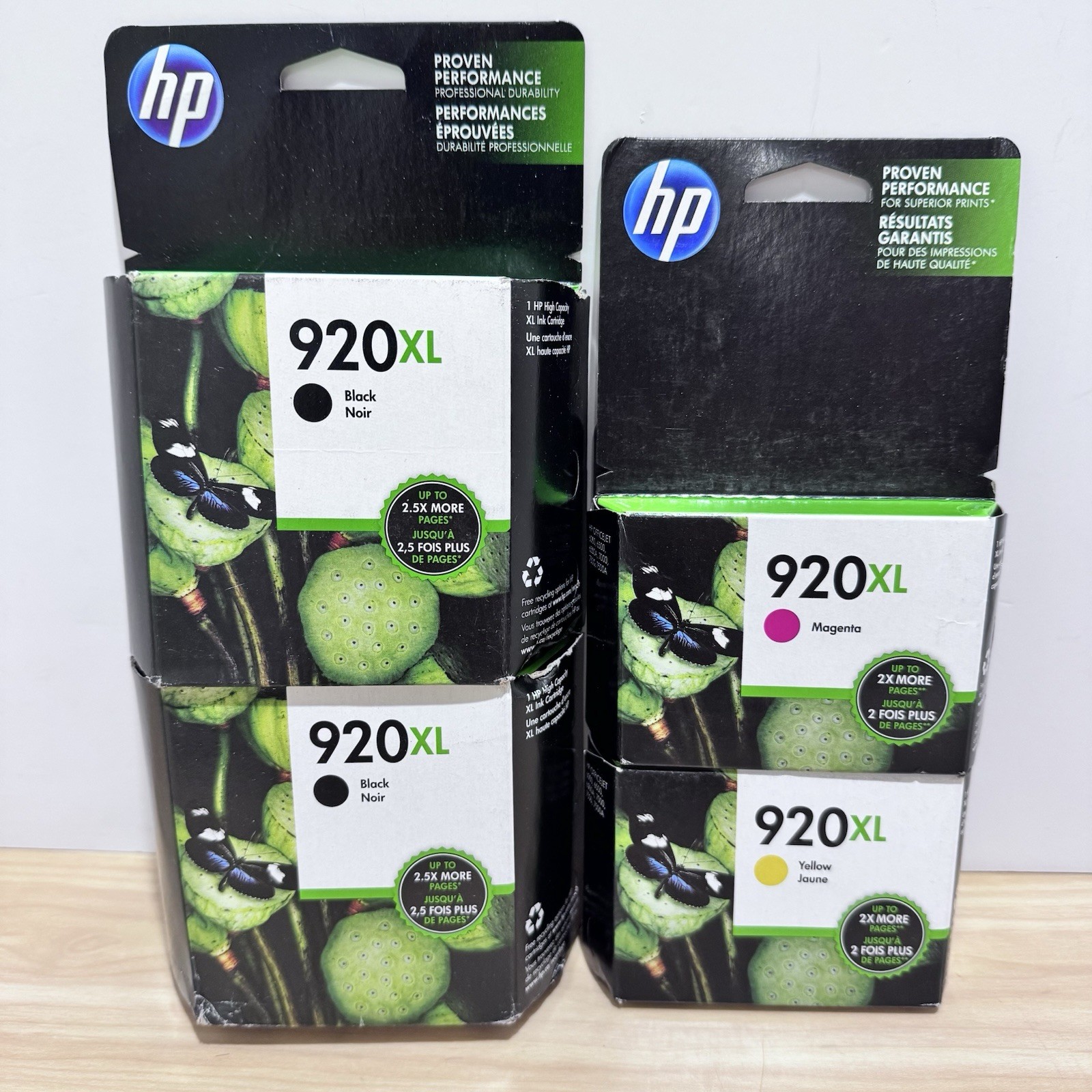 Lot Of 4 New Genuine HP 920XL Ink Cartridges 2 Black 1 Yellow 1 Magenta Expired