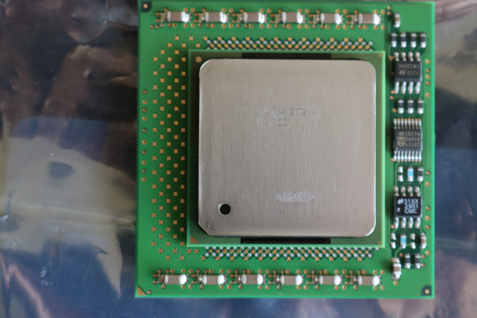 INTEL SL6EP XEON CPU 2.4GHZ