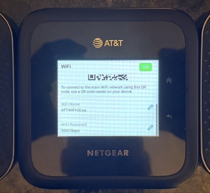 NETGEAR Nighthawk M6 Pro 5G Mobile Hotspot MR6500 - UNLOCKED