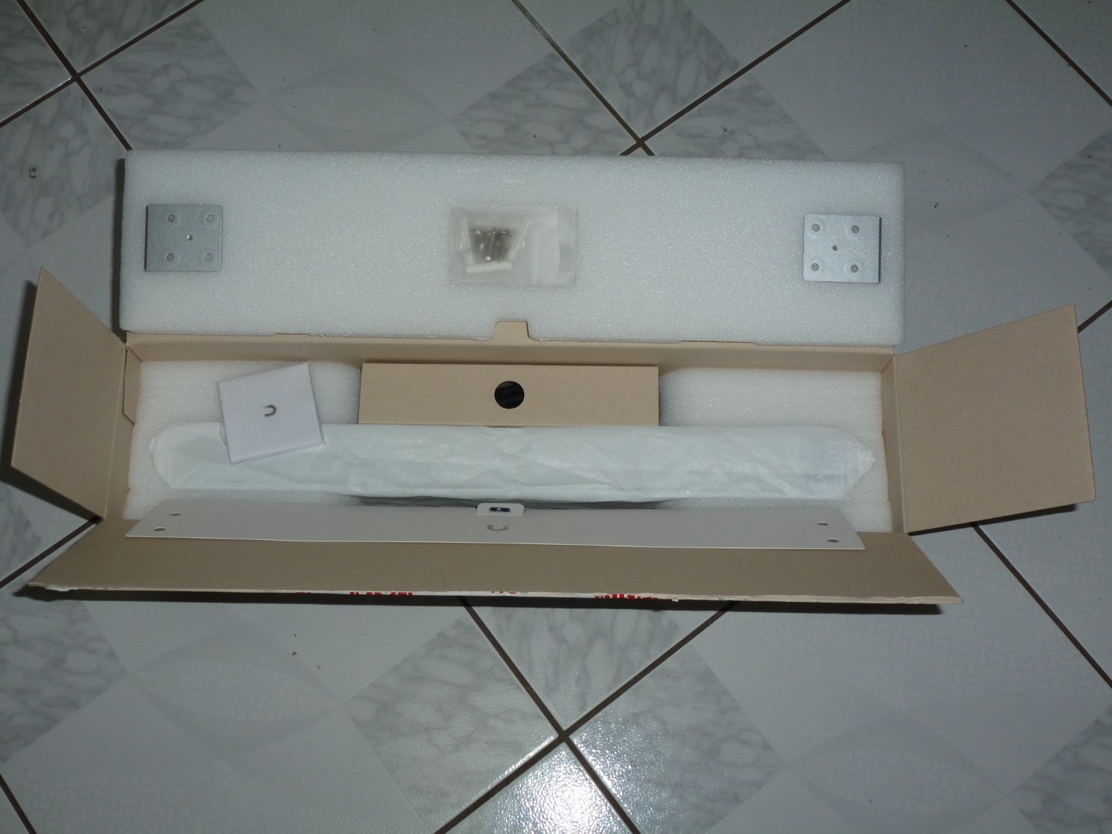 Ubiquiti UniFi Cable Internet Modem Multi GB (UCI) - Open Box