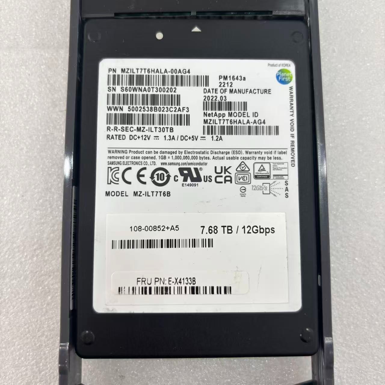 Netapp E-X4133B MZILT7T6HALA-00AG4 108-00852+A5 PM1643a 7.68TB 12Gbps SAS SSD