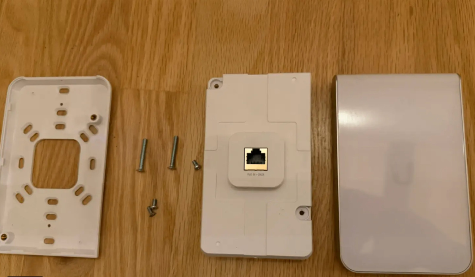 Ubiquiti UniFi In-Wall HD Access Point UAP-IW-HD