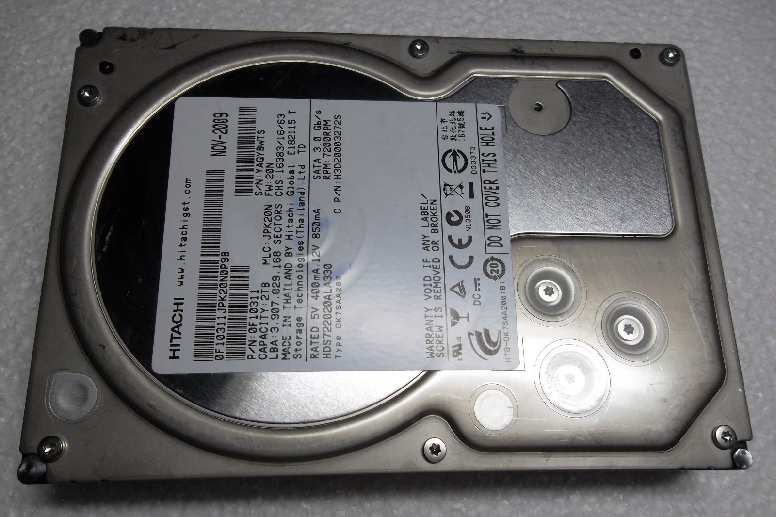 Hitachi 2TB Desktop SATA Hard Drive 7.2K 3.0Gb/s 3.5" 0F10311 HDS722020ALA330