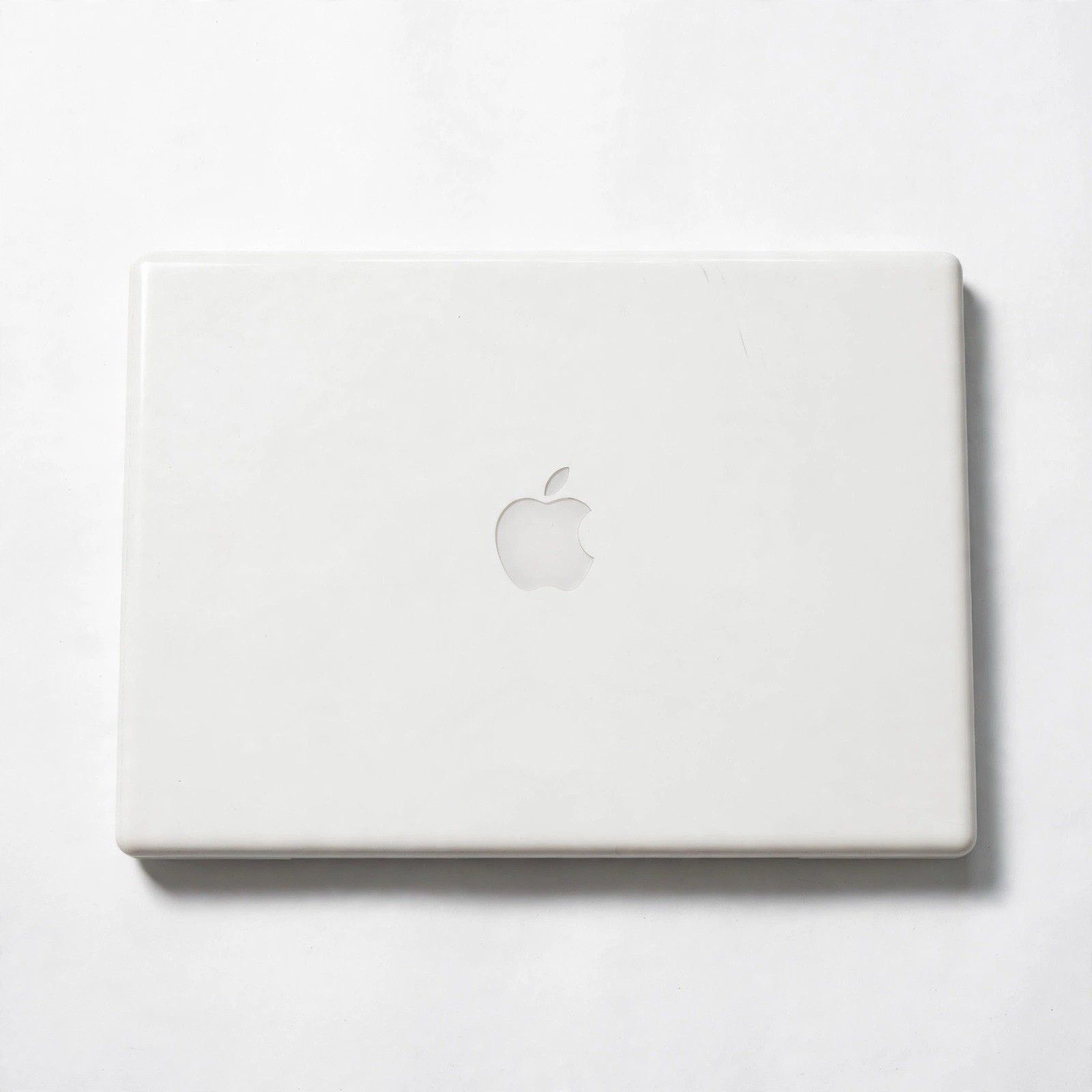 Apple MacBook 2006 13" White 2.0GHz Core Duo Working