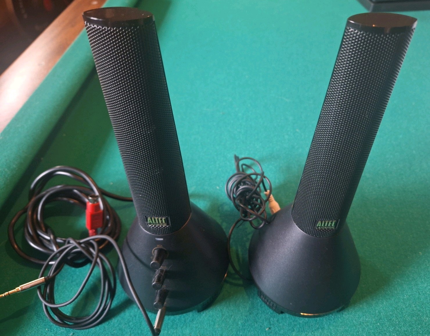 Altec Lansing VS4621 Left And Right Speaker Control Side No Sub