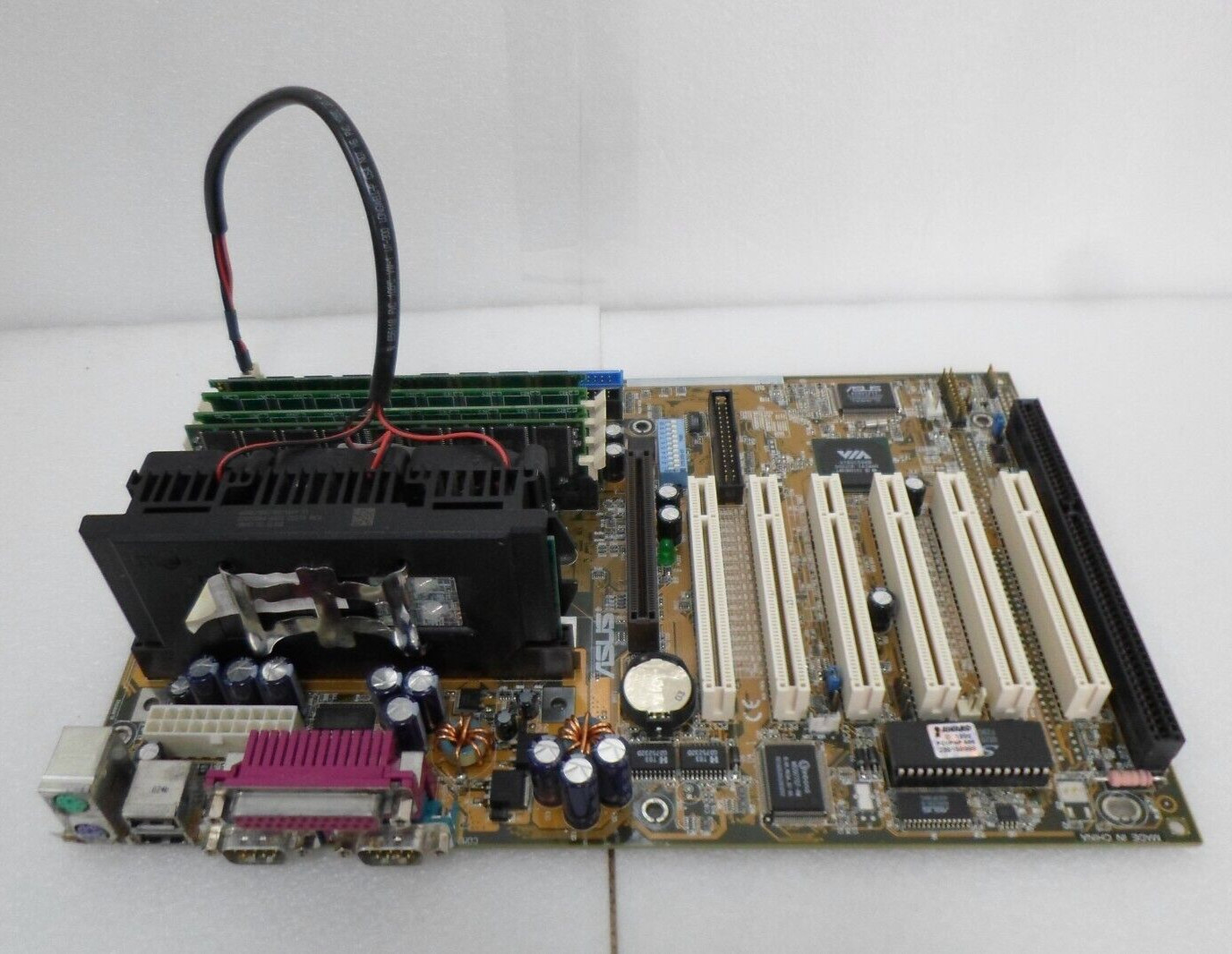 ASUS P3V 4X REV 1.02 MB W/ INTEL PENTIUM PROCESSOR SL43E , HEATSINK, & MEMORY