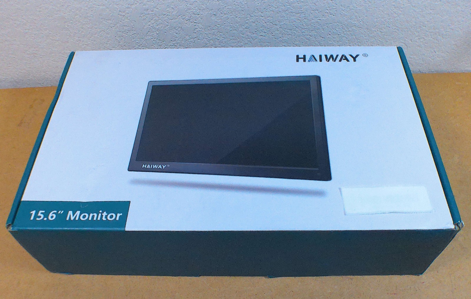 HAIWAY 15.6" Monitor 1366x768 Multi-Input Display