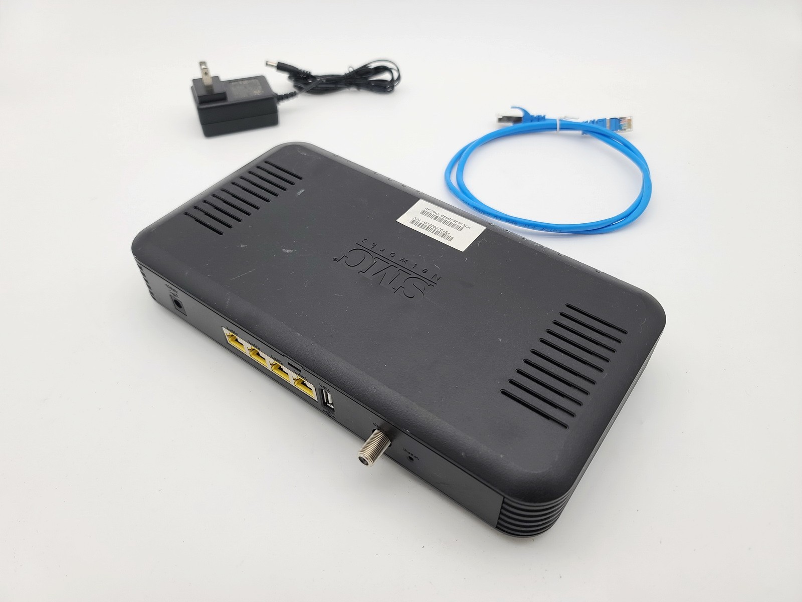 SMC NETWORKS SMCD3G-CCR COMCAST CABLE MODEM / IP GATEWAY WIRELESS ROUTER DOCSIS