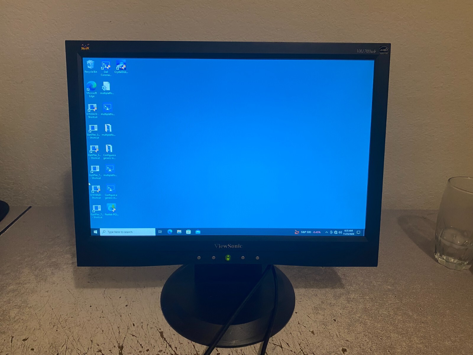 **No Ship** Nice ViewSonic 17" Flat Panel Monitor - Local DFW Texas Pickup Only