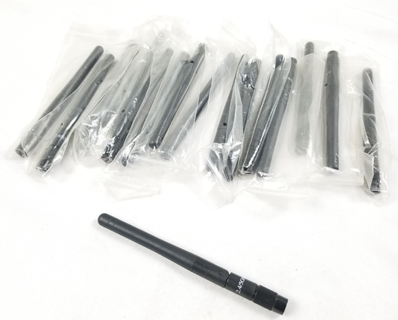 Dual-Band 2.4GHz / 5GHz WiFi Omni-Directional 16 Antennas