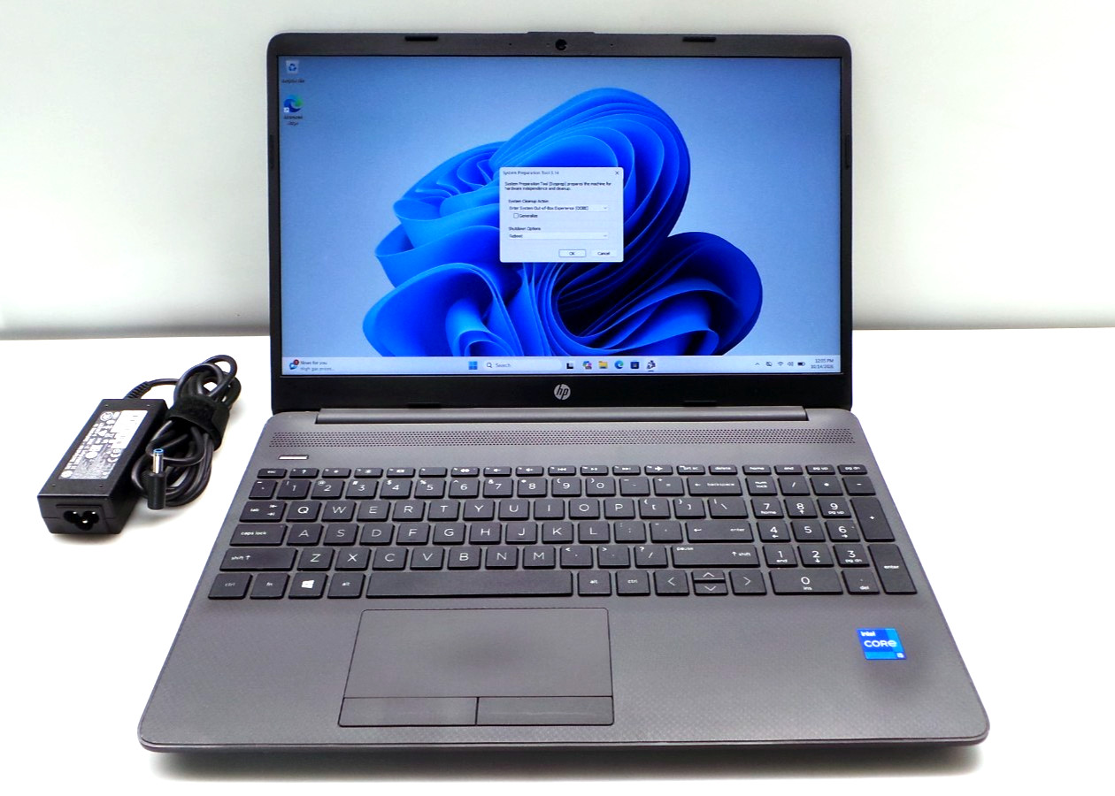 HP 250 G8 Notebook PC 15.6" | i5-1135G7 2.4GHz | 16GB RAM 256GB SSD | WIN 11 PRO