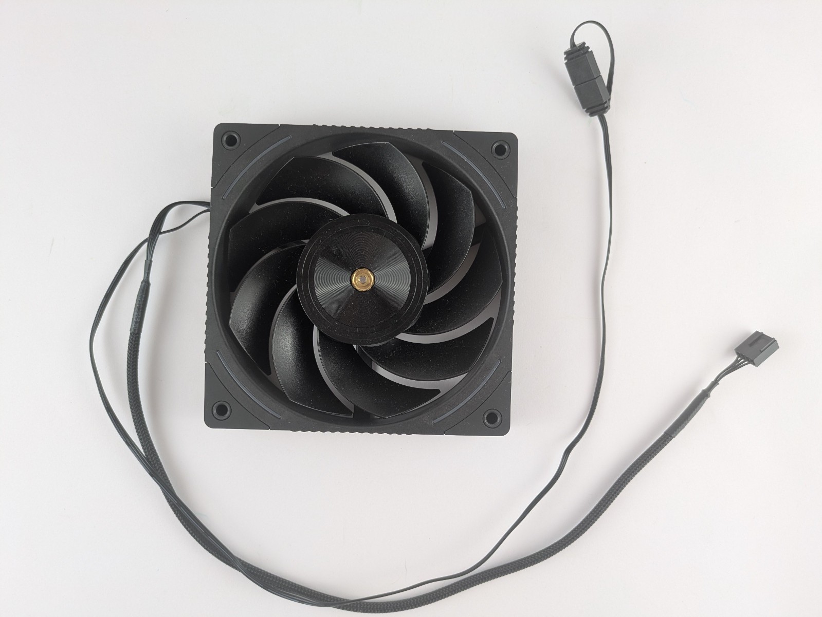 Thermalright TL-K12R Black A-RGB Reverse 120mm PWM Fan - No Box / Unused